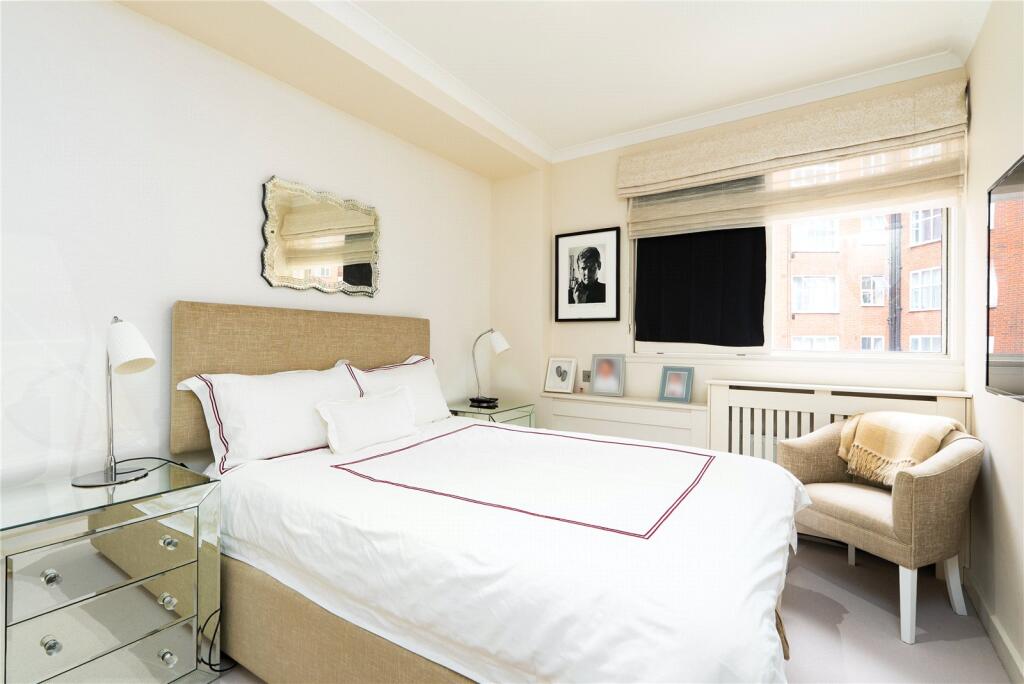 4 bedroom terraced house for sale in Norfolk Crescent, Hyde Park, London, W2